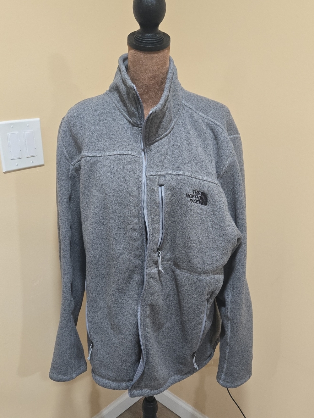 The North Face Men's Heather Gray Full-Zip Fleece Jacket